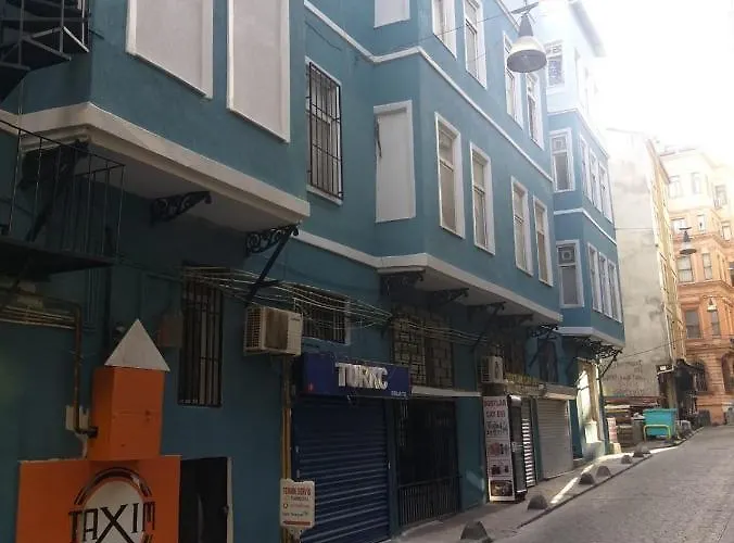 Taxım Hostel